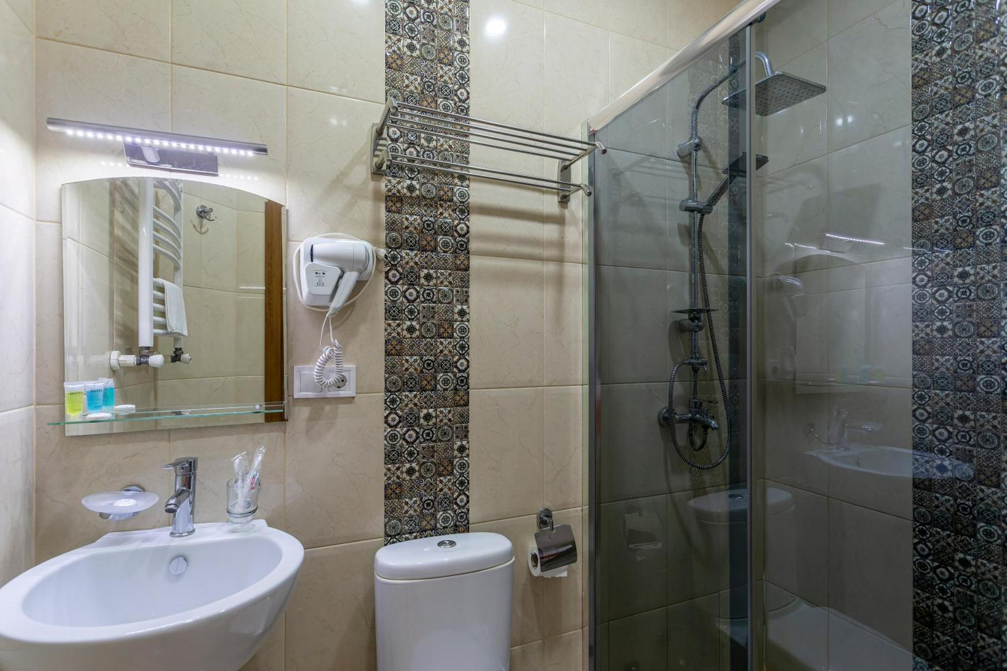 Hotel Middleton Tbilisi Eksteriør billede